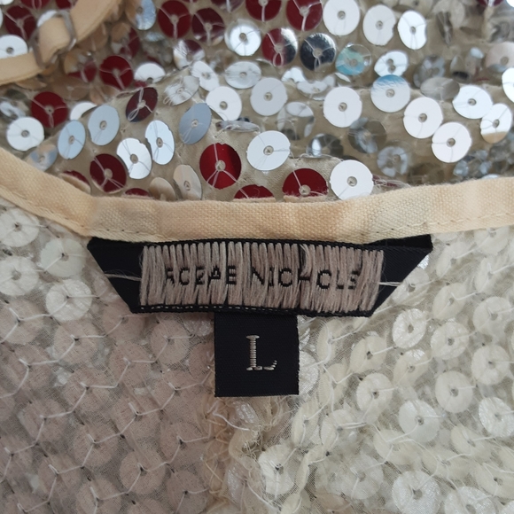 Exquisite Rozae Nichols Silver Sequin Silk Top - Picture 5 of 7